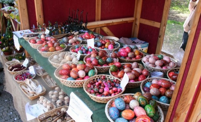 Пасхальные рынки на площади Мира