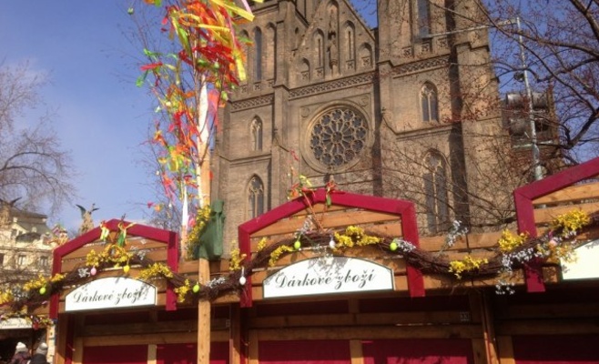 Пасхальные рынки на площади Мира