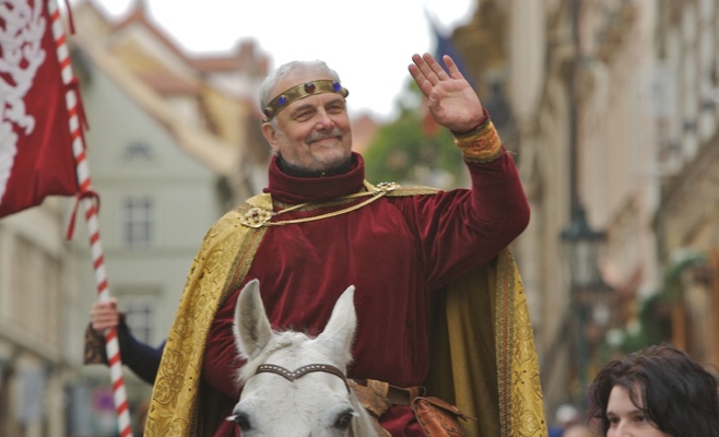 Королевское шествие из Праги в Карлштейн