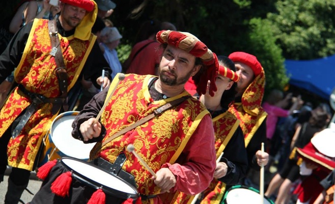 Королевское шествие из Праги в Карлштейн