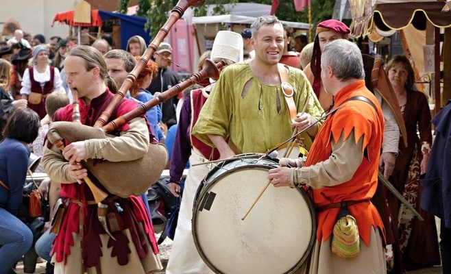 Средневековые торжества в Бржевновском монастыре