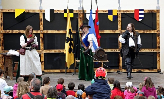 Средневековые торжества в Бржевновском монастыре