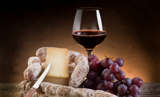 Международная гастрономическая ярмарка «Вино и деликатесы»