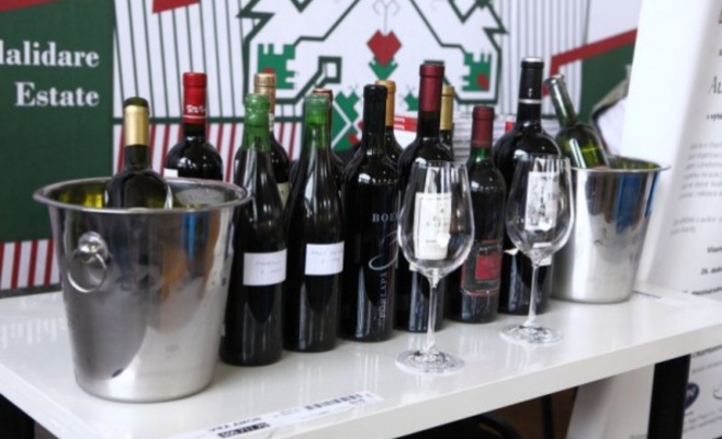 Международная гастрономическая ярмарка «Вино и деликатесы»