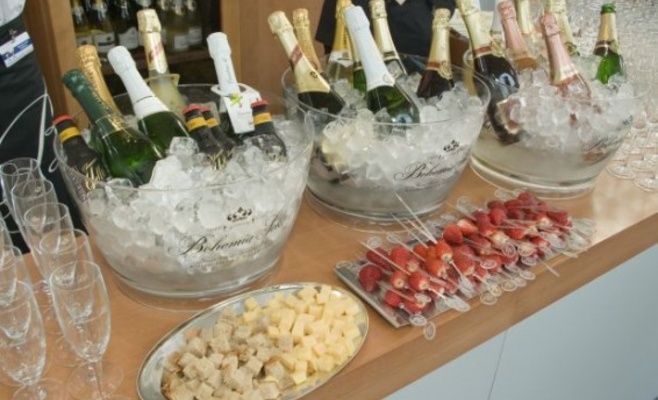 Международная гастрономическая ярмарка «Вино и деликатесы»