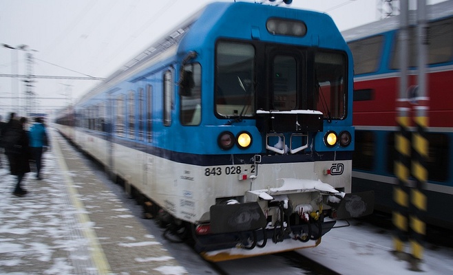 Скоростной поезд сбил человека в Праге