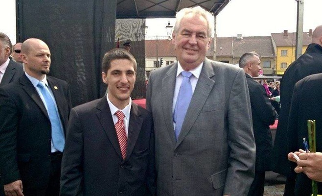 Самый преданный фанат президента Чехии