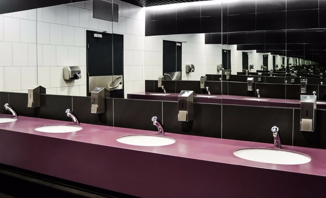 Прага планирует реконструкцию туалетов на 25 станциях метро