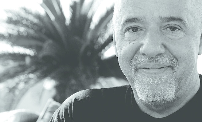 Пауло Коэльо прилетел в Прагу