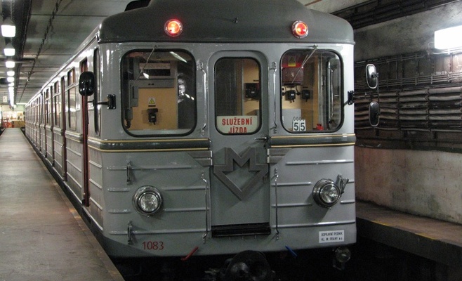 Поездка на историческом метро