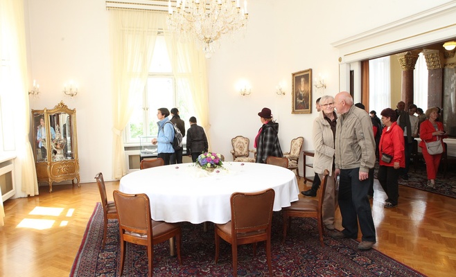 День открытых дверей в Крамаржовой вилле