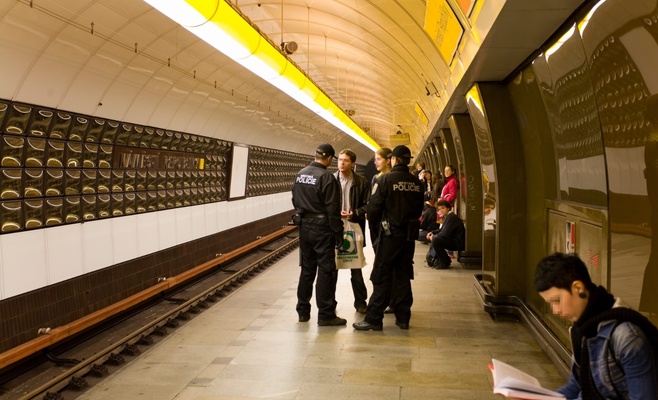 В Чехии первый уровень террористической угрозы будет действовать минимум 2 месяца