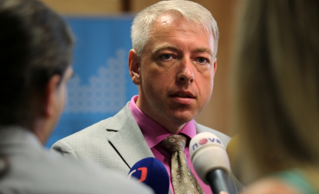 Глава МВД: Наивно полагать, что беженцы – ангелы, среди них есть террористы