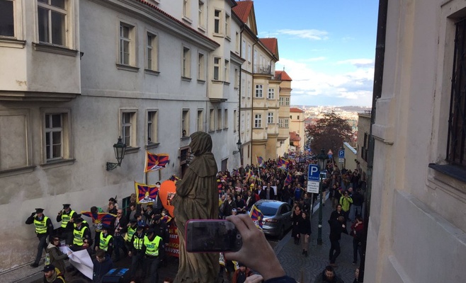 В Праге состоялась демонстрация против сближения Чехии и Китая