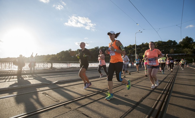 В связи с пражским полумарафоном будет ограничено движение транспорта