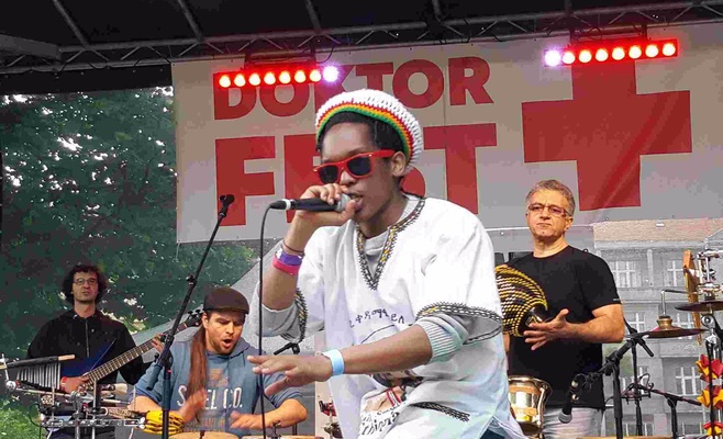 Мультижанровый фестиваль врачей-артистов DoktorFest