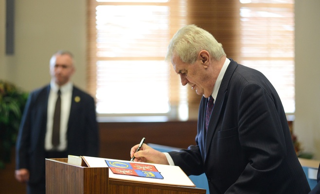 Президент Чехии здоров и может баллотироваться на второй срок