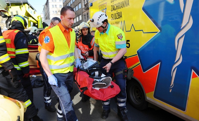 В Праге 13-летний мальчик попал под трамвай