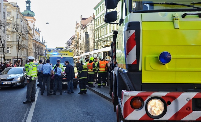 В Праге 13-летний мальчик попал под трамвай