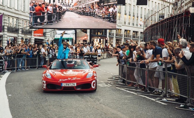 Легендарное ралли Gumball 3000 в Праге