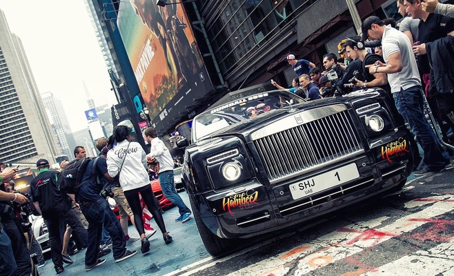 Легендарное ралли Gumball 3000 в Праге