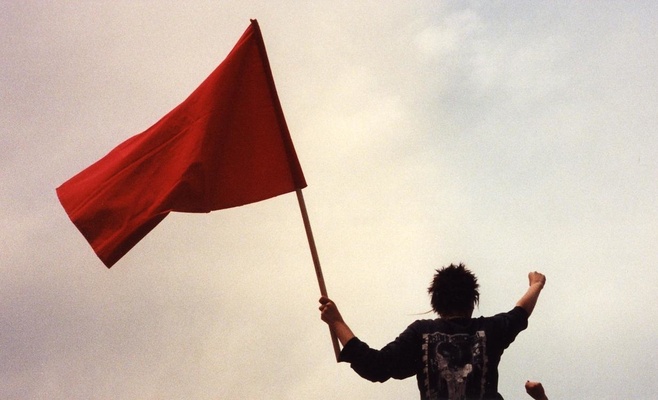 Онлайн: 1 мая. Обзор демонстраций в Праге