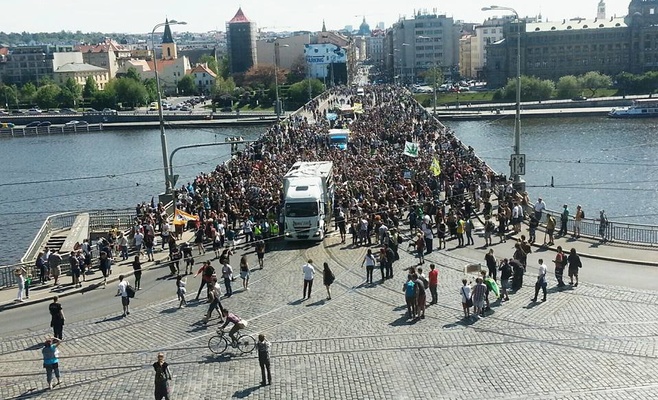 Тысячи человек приняли участие в шествии за легализацию марихуаны