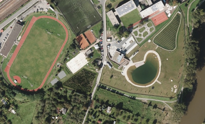 В Праге появился настоящий лабиринт