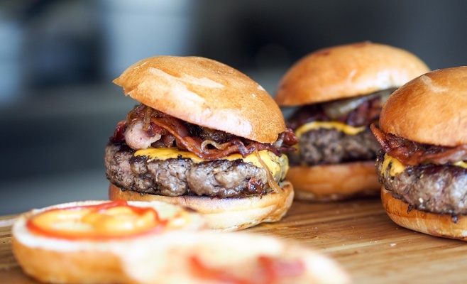 Фестиваль пива и гамбургеров