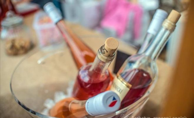 Фестиваль вина «Розовый май»