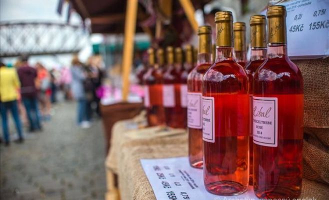 Фестиваль вина «Розовый май»