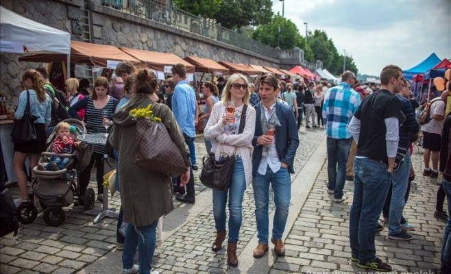 Фестиваль вина «Розовый май»