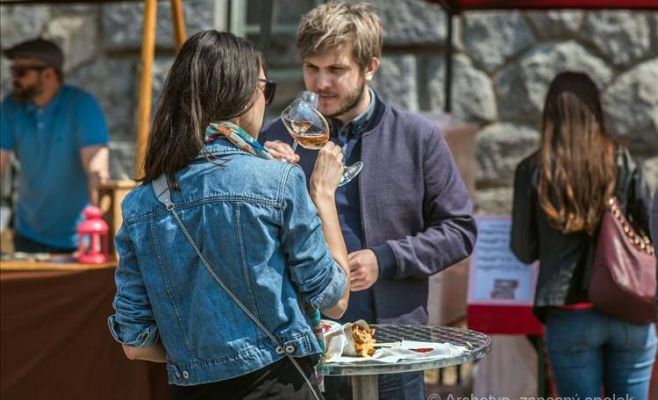 Фестиваль вина «Розовый май»