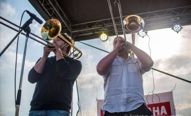 Фестиваль вина «Розовый май»