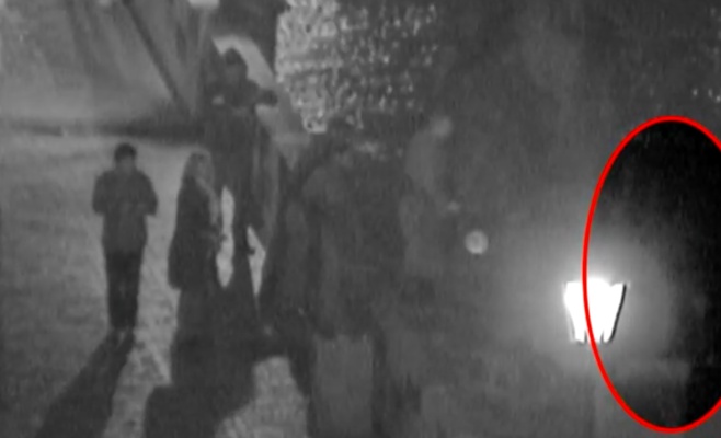 Мужчина хотел совершить самоубийство, спрыгнув с Карлова моста