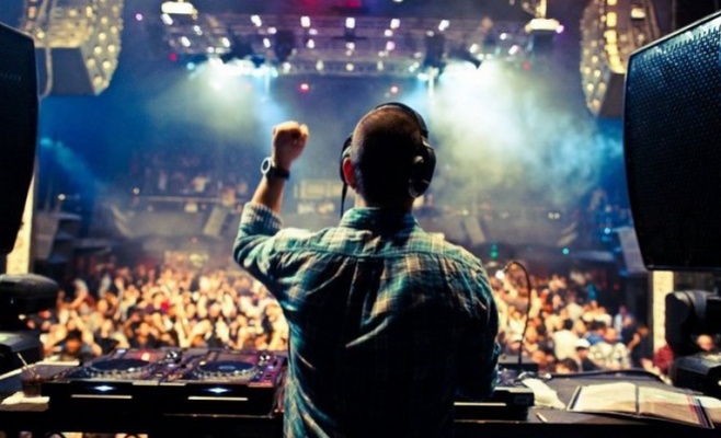 Вечеринка Svojšice Warm-Up 2016