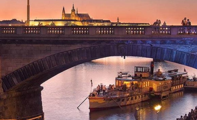 Náplavka Summer Kick-off