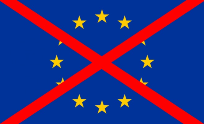 Водители активно зачёркивают флаг Евросоюза, хотя им полагается за это штраф