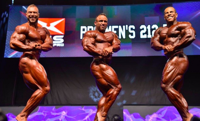 EVLS Prague Showdown — шоу бодибилдеров