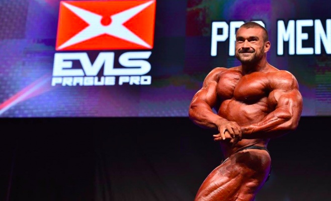 EVLS Prague Showdown — шоу бодибилдеров