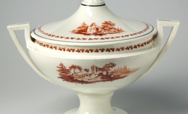 Выставка «Хрупкая красота пражской тонкой керамики»