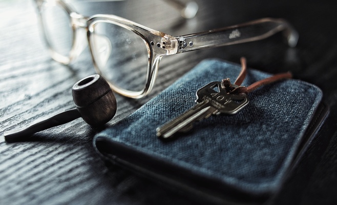 Пенсионер поцарапал ключами машины соседей, так как «они не должны здесь парковаться»