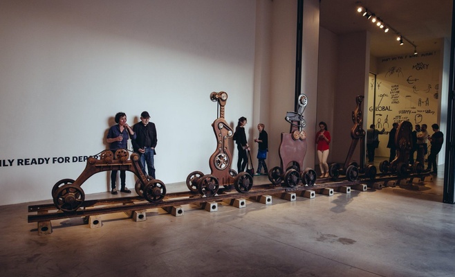 Выставка Карела Непраша «Семья, готовая к отъезду»