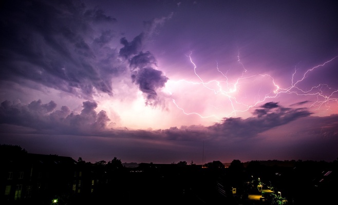 Сильная гроза накрыла южные области Чехии