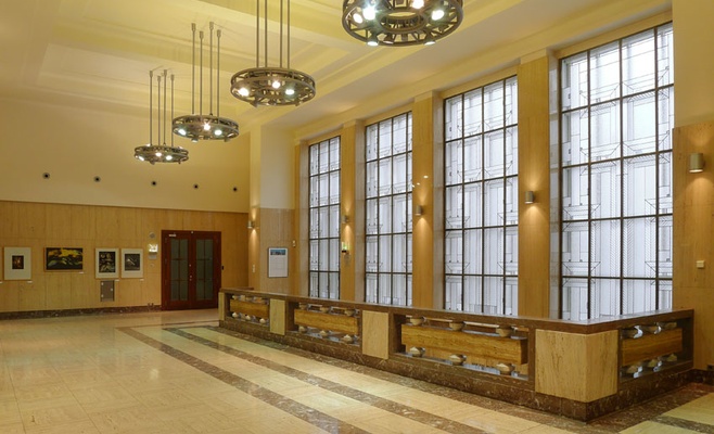 День открытых дверей в Чешском национальном банке