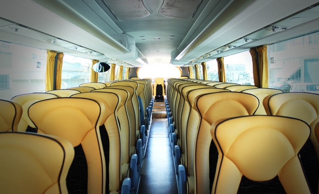 Во Франции неизвестные стреляли по чешскому автобусу