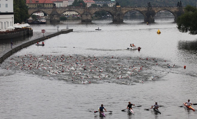 Триатлон в центре Праги