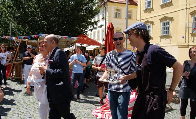 Французский рынок На Кампе