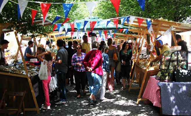 Французский рынок На Кампе