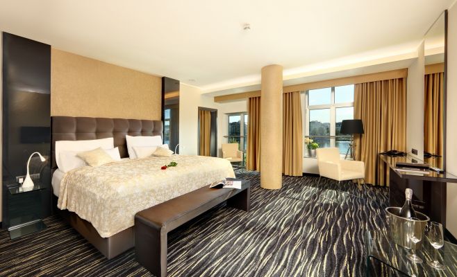 В Танцующем доме в Праге открылся отель